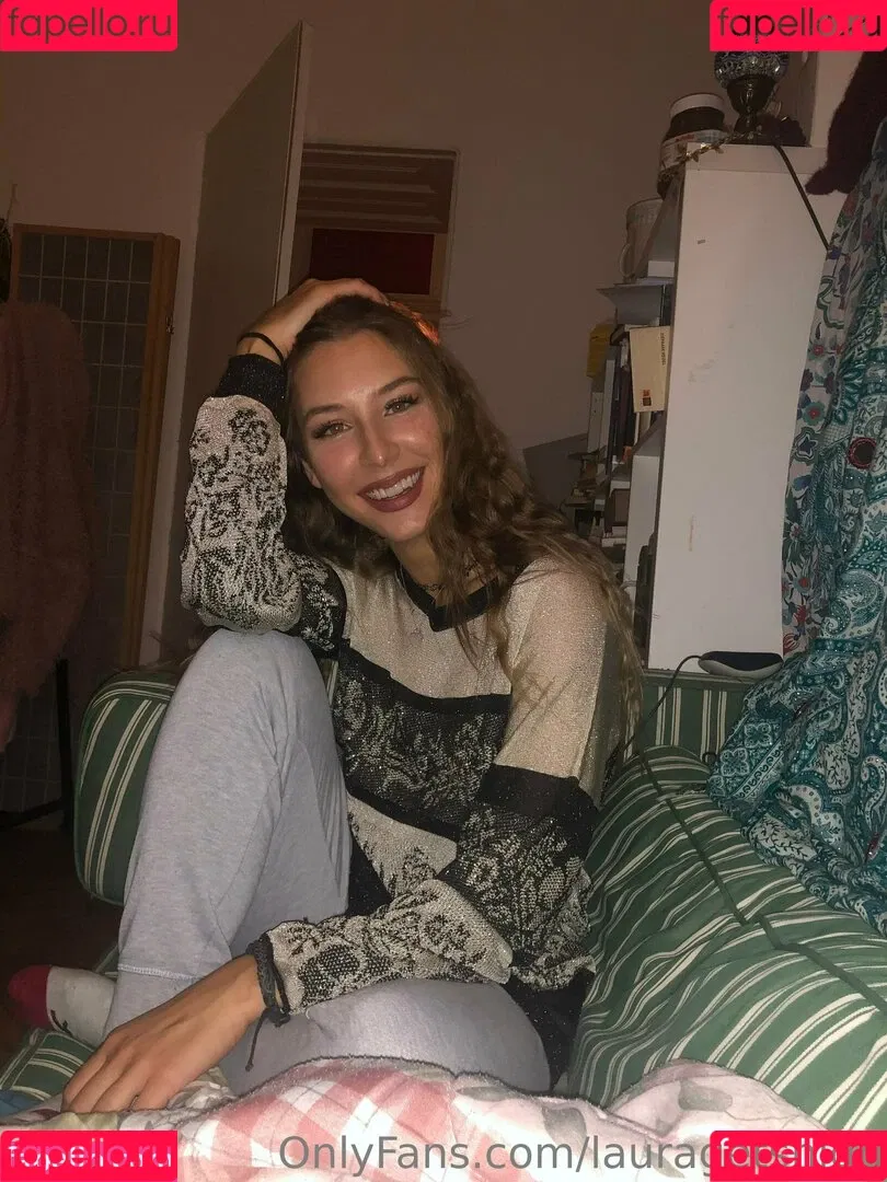 laura_high / lauragetshigh Onlyfans Photo Gallery 
