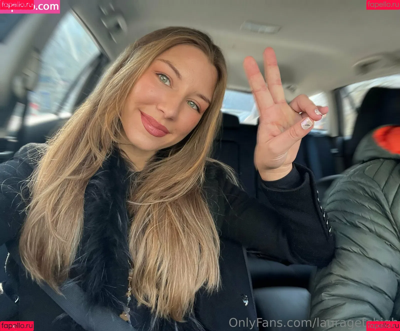 laura_high / lauragetshigh Onlyfans Photo Gallery 