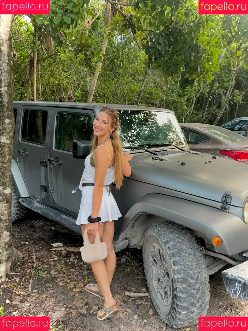 laura_high / lauragetshigh Onlyfans Photo Gallery 