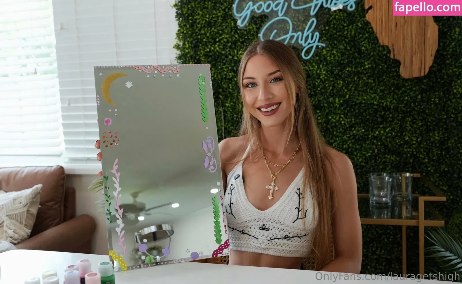 laura_high / lauragetshigh Onlyfans Photo Gallery 