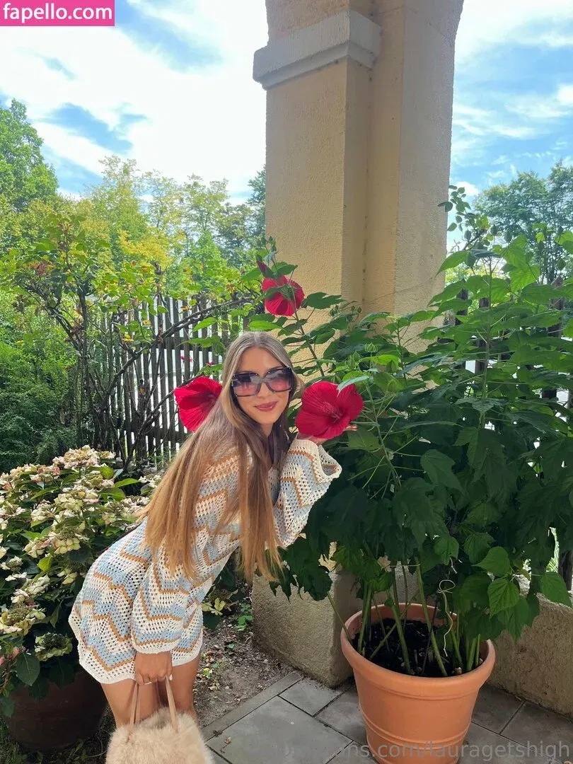 laura_high / lauragetshigh Onlyfans Photo Gallery 