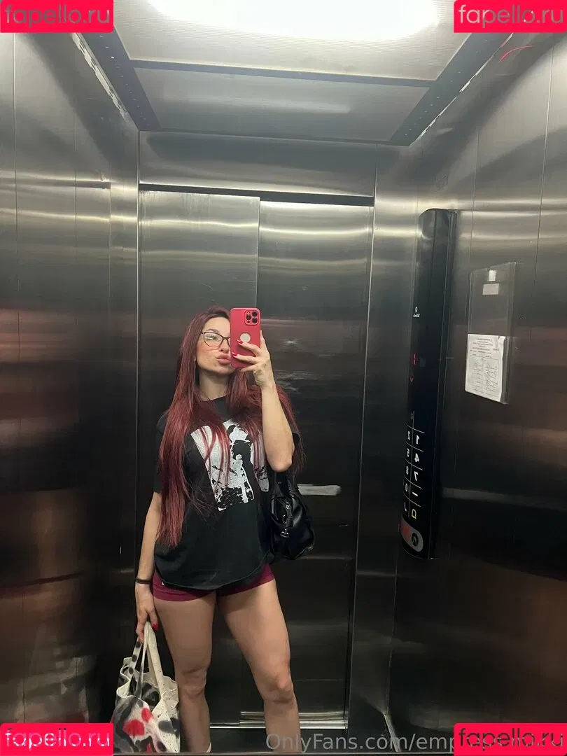 empress.mikki / empress_mikki Onlyfans Photo Gallery 