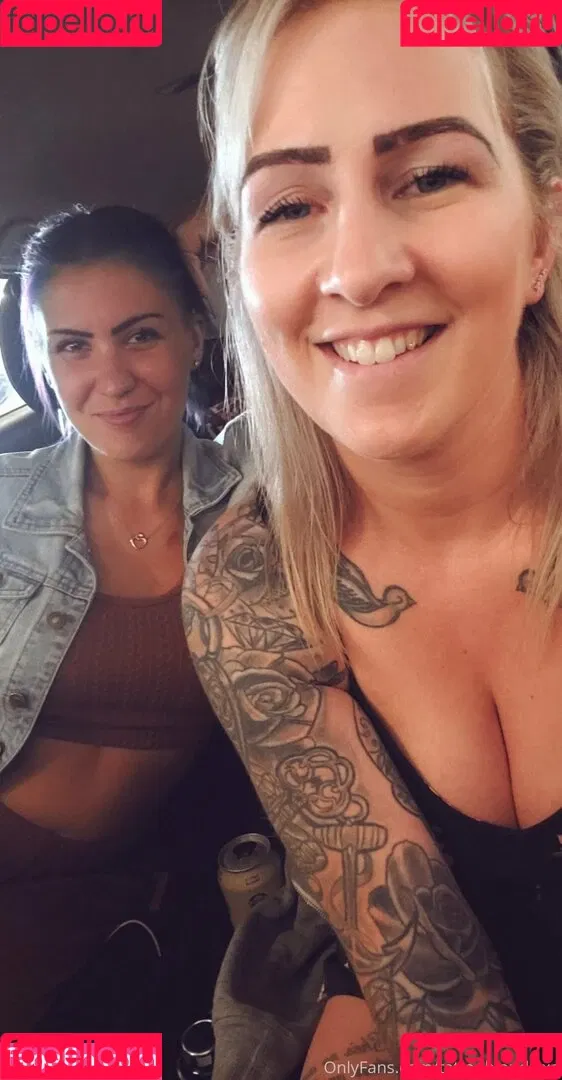 inkedblondiexo / tattooblondiexo Onlyfans Photo Gallery 
