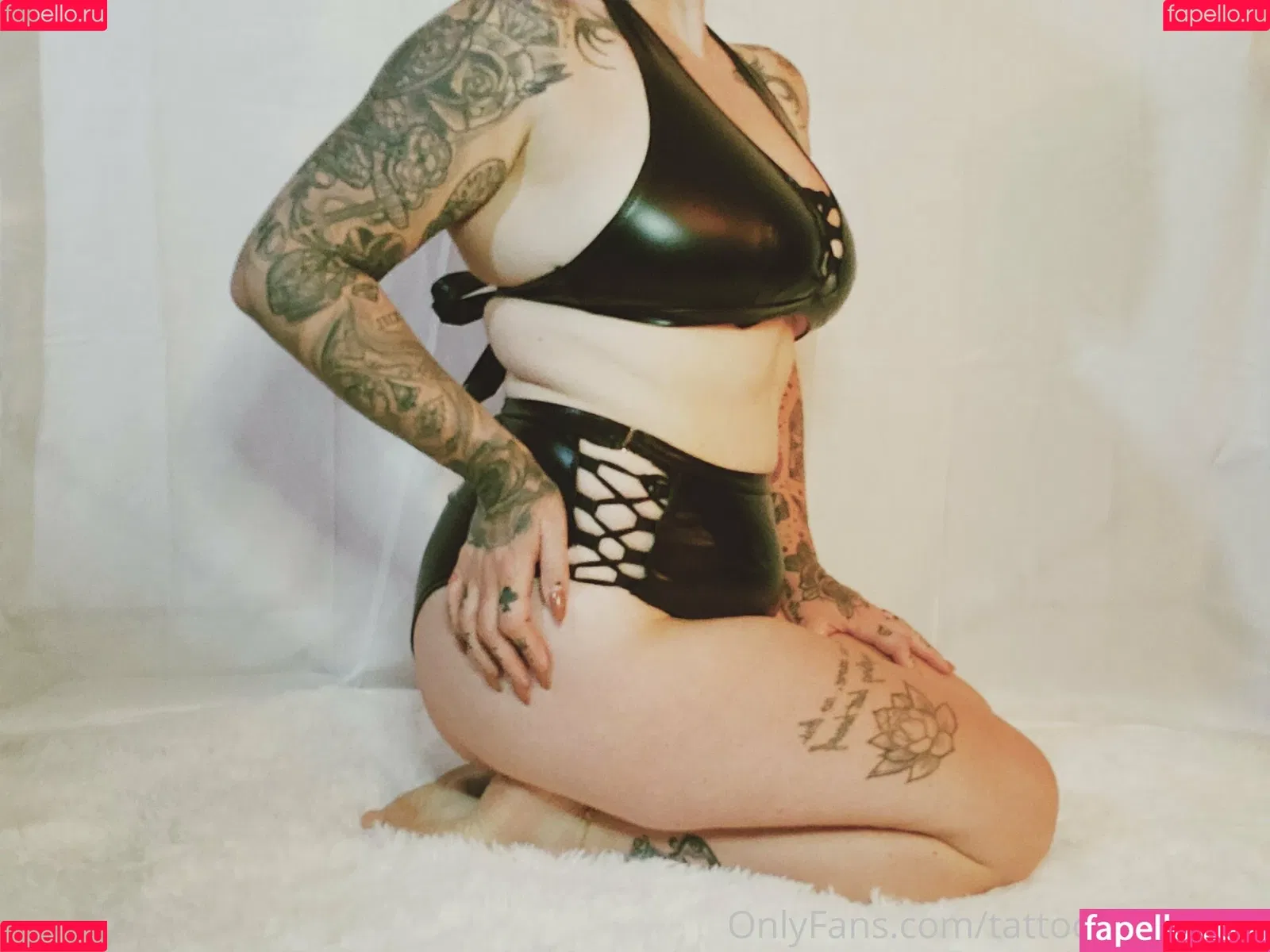 inkedblondiexo / tattooblondiexo Onlyfans Photo Gallery 