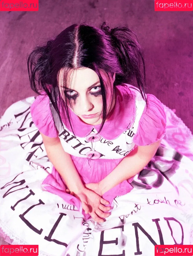Amy Lee / AmyLee_plays / Slemgem / amyleeplays / amyythevet / youramylee Onlyfans Photo Gallery 