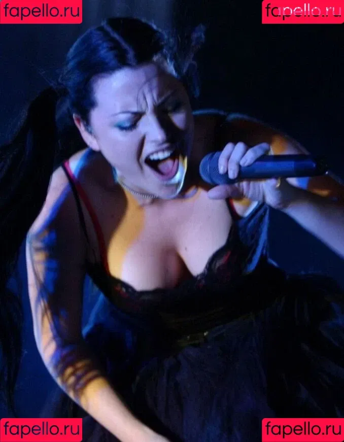 Amy Lee / AmyLee_plays / Slemgem / amyleeplays / amyythevet / youramylee Onlyfans Photo Gallery 