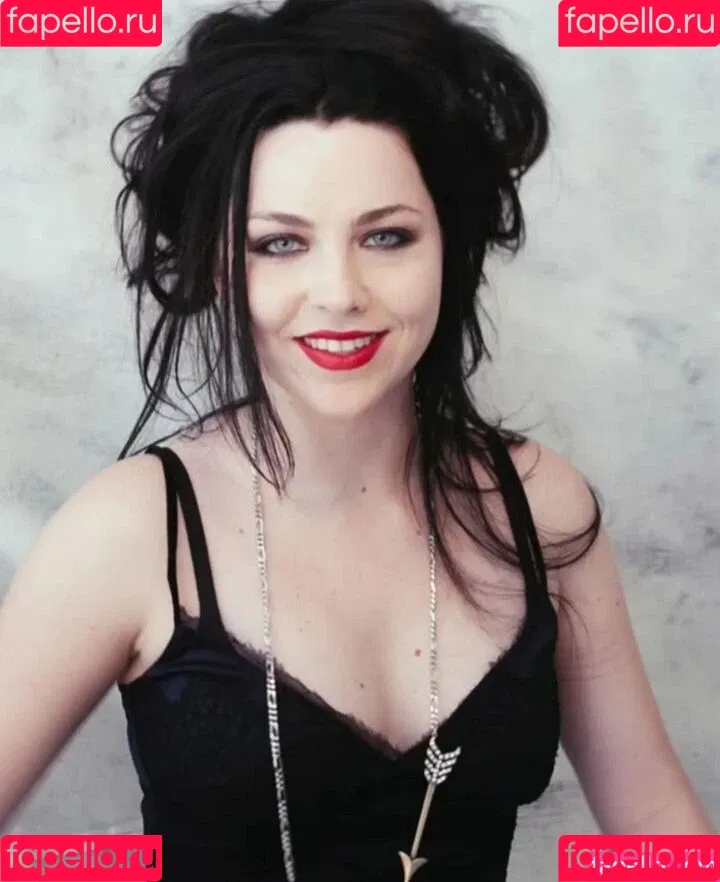 Amy Lee / AmyLee_plays / Slemgem / amyleeplays / amyythevet / youramylee Onlyfans Photo Gallery 
