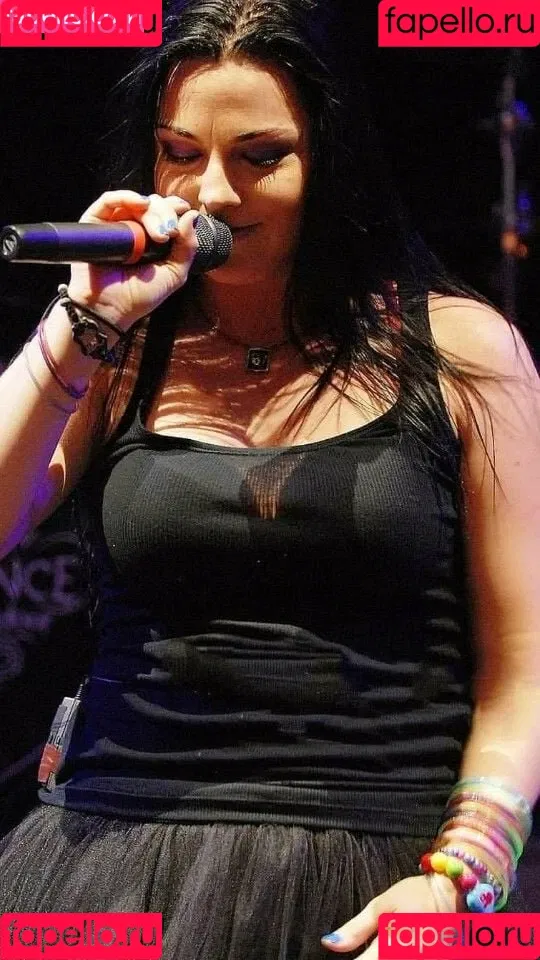 Amy Lee / AmyLee_plays / Slemgem / amyleeplays / amyythevet / youramylee Onlyfans Photo Gallery 