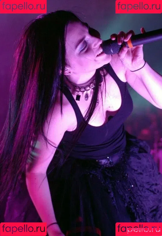 Amy Lee / AmyLee_plays / Slemgem / amyleeplays / amyythevet / youramylee Onlyfans Photo Gallery 