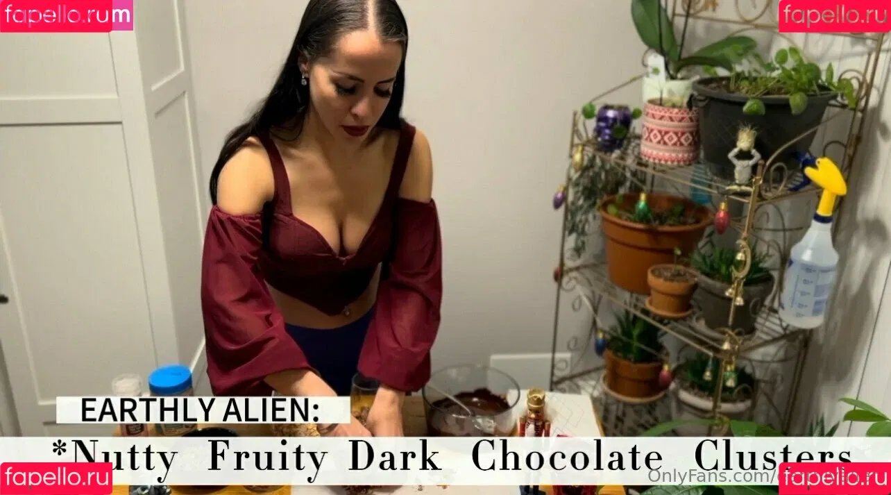_earthlyalien_ / earthlyalien Onlyfans Photo Gallery 