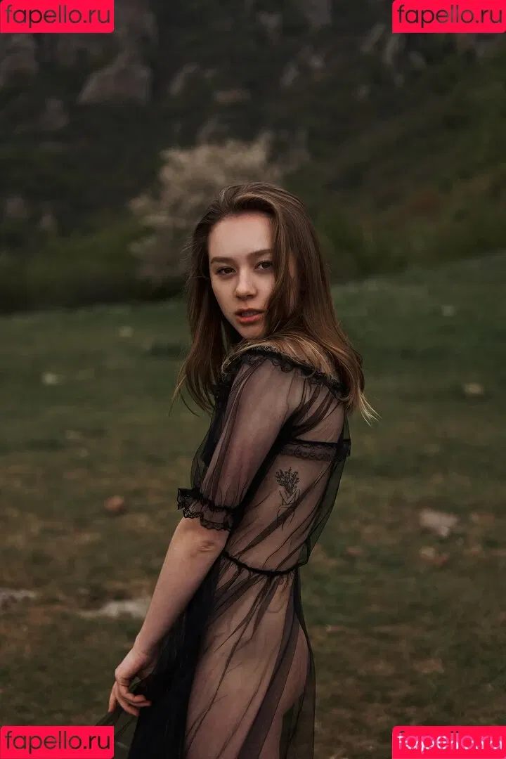 missalea / your_lulu Onlyfans Photo Gallery 