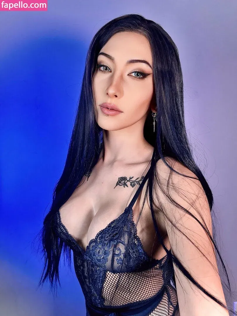 Veenacos / https: / veena.cos Onlyfans Photo Gallery 
