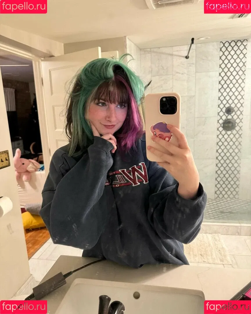 Eliana Rose / averyburnette / elianarosecam Onlyfans Photo Gallery 