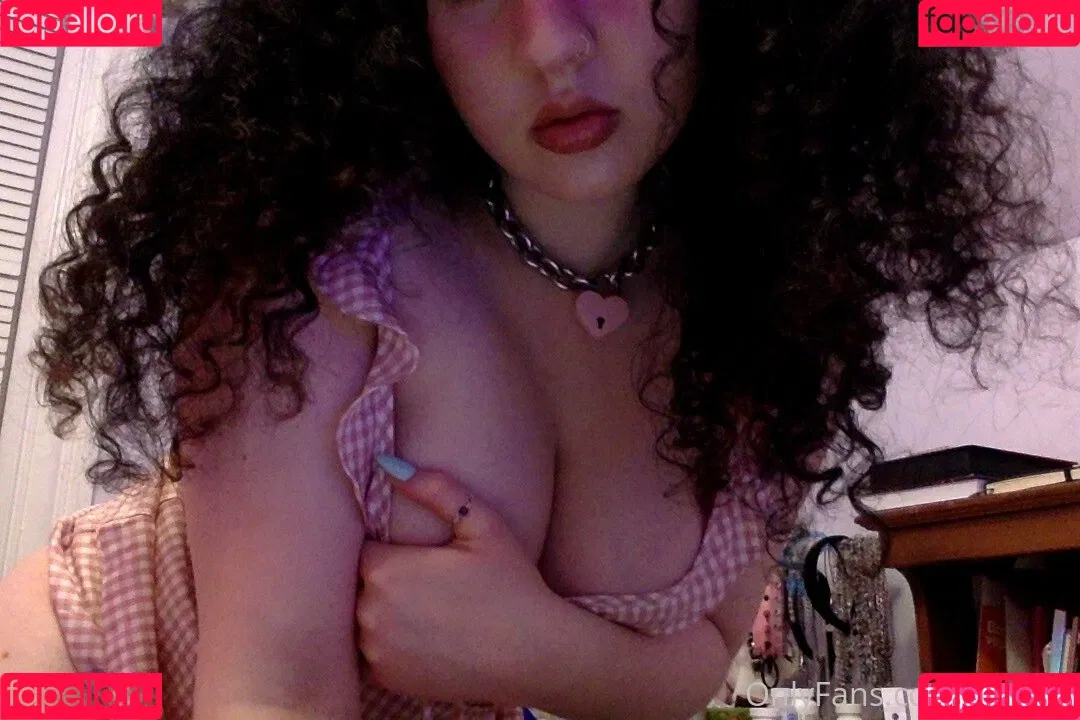 c_mgirl / c_mgirl_ / camgirl Onlyfans Photo Gallery 