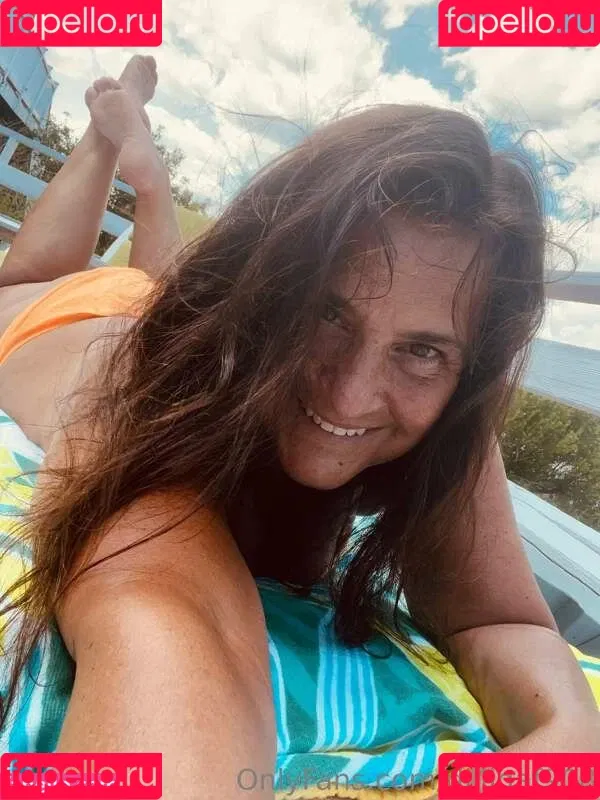 dillidillinyc / dilligaf908 Onlyfans Photo Gallery 