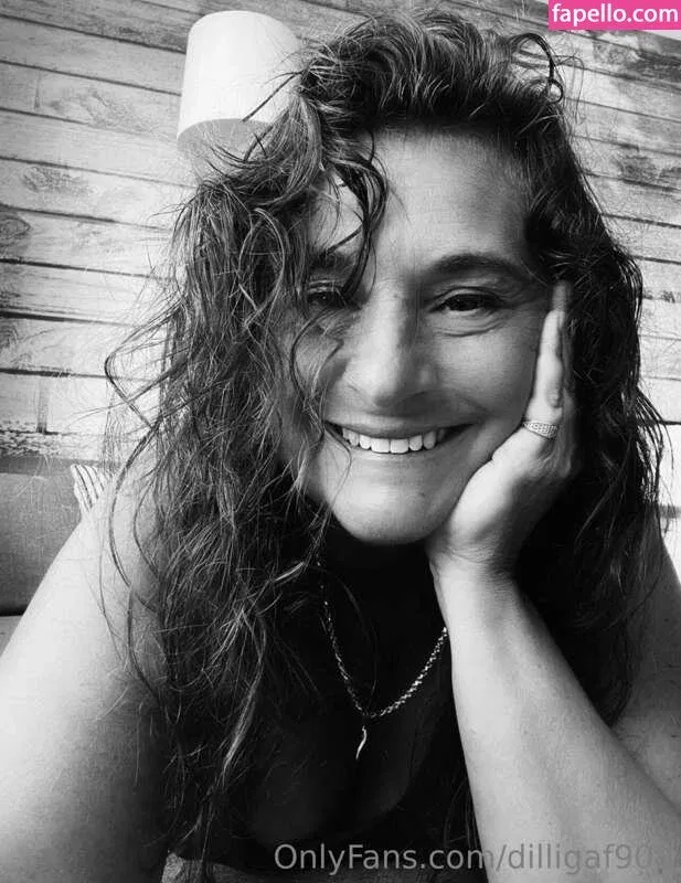 dillidillinyc / dilligaf908 Onlyfans Photo Gallery 