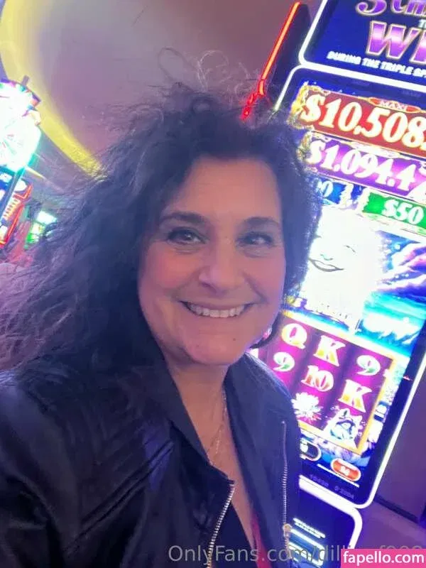 dillidillinyc / dilligaf908 Onlyfans Photo Gallery 