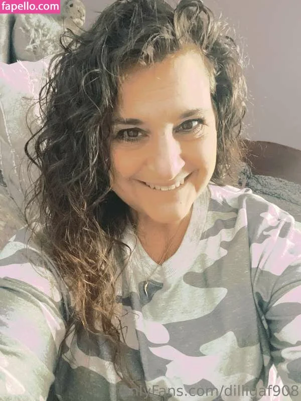 dillidillinyc / dilligaf908 Onlyfans Photo Gallery 