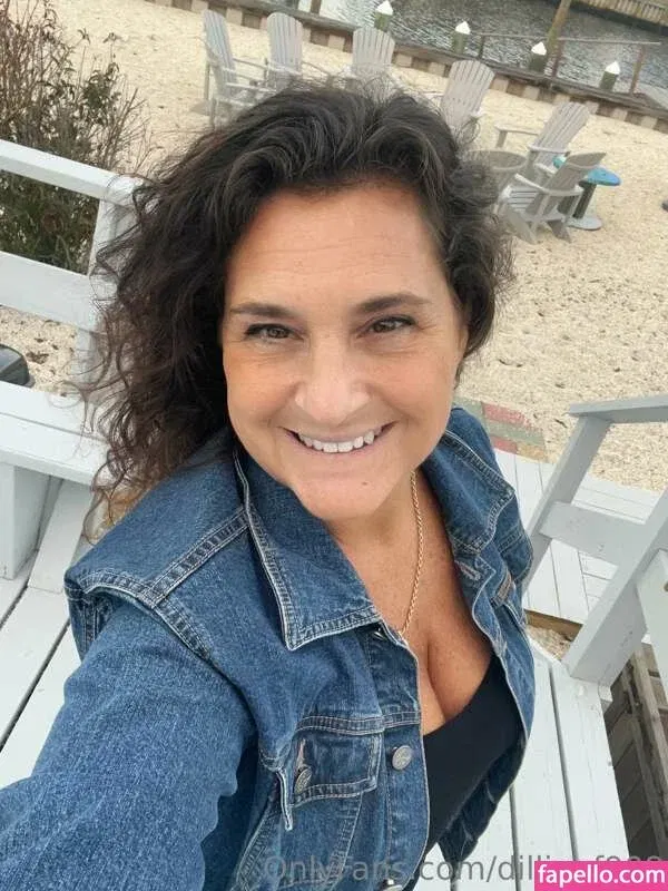 dillidillinyc / dilligaf908 Onlyfans Photo Gallery 