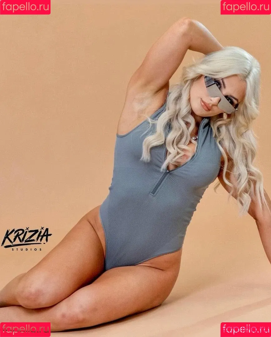 Tiffany Stratton / tiffany_stratton / tiffanywwe / tiffstrattonwwe Onlyfans Photo Gallery 