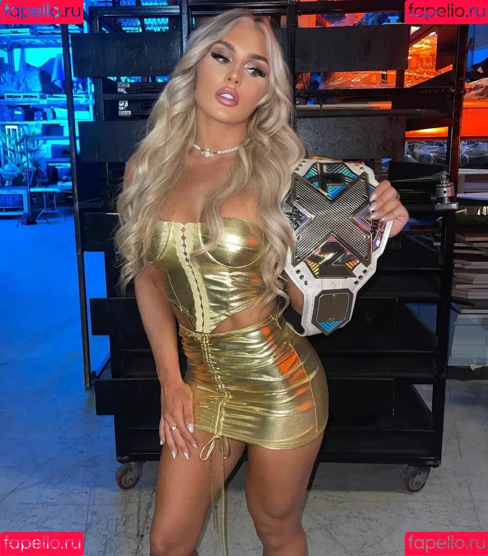 Tiffany Stratton / tiffany_stratton / tiffanywwe / tiffstrattonwwe Onlyfans Photo Gallery 