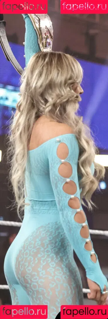 Tiffany Stratton / tiffany_stratton / tiffanywwe / tiffstrattonwwe Onlyfans Photo Gallery 