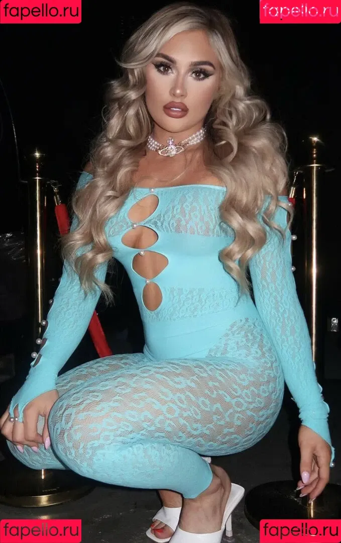 Tiffany Stratton / tiffany_stratton / tiffanywwe / tiffstrattonwwe Onlyfans Photo Gallery 
