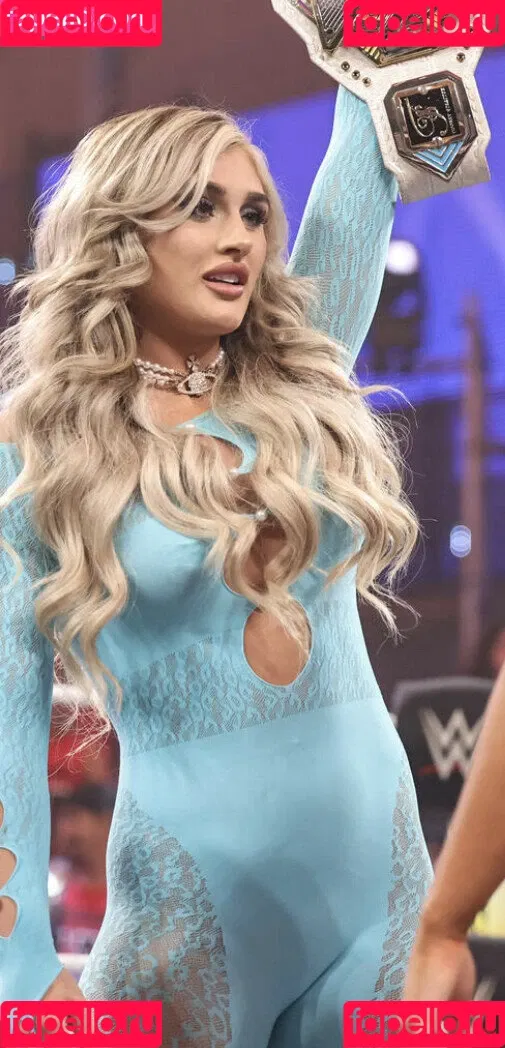 Tiffany Stratton / tiffany_stratton / tiffanywwe / tiffstrattonwwe Onlyfans Photo Gallery 