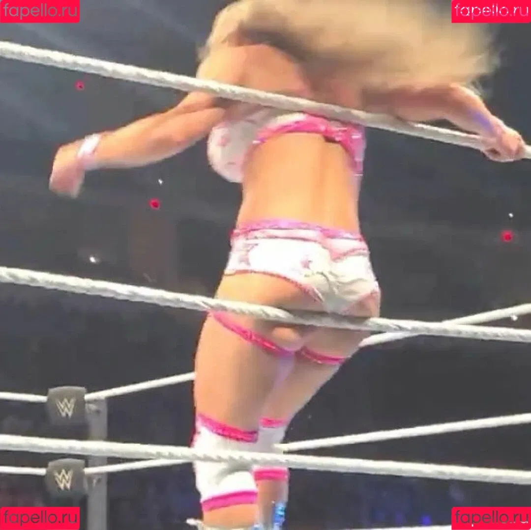Tiffany Stratton / tiffany_stratton / tiffanywwe / tiffstrattonwwe Onlyfans Photo Gallery 