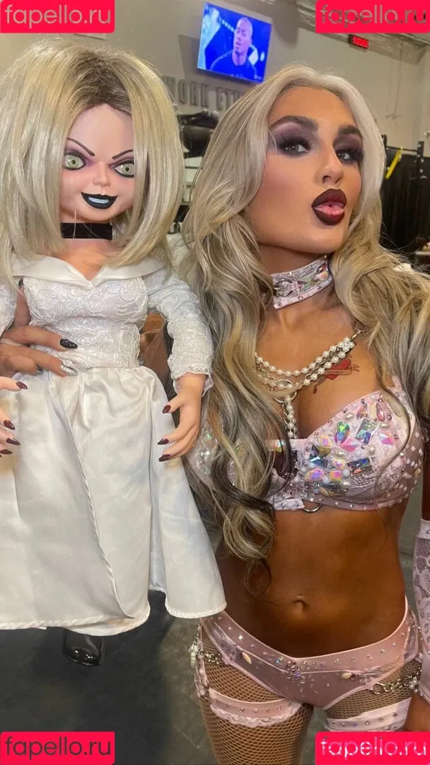 Tiffany Stratton / tiffany_stratton / tiffanywwe / tiffstrattonwwe Onlyfans Photo Gallery 