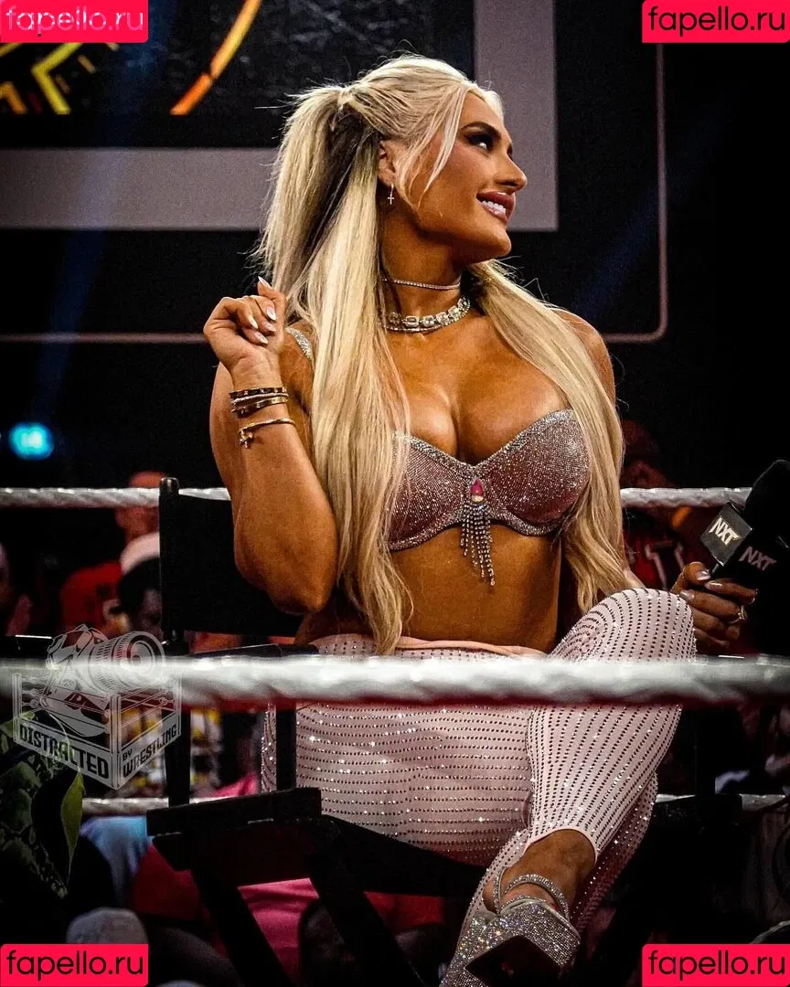 Tiffany Stratton / tiffany_stratton / tiffanywwe / tiffstrattonwwe Onlyfans Photo Gallery 