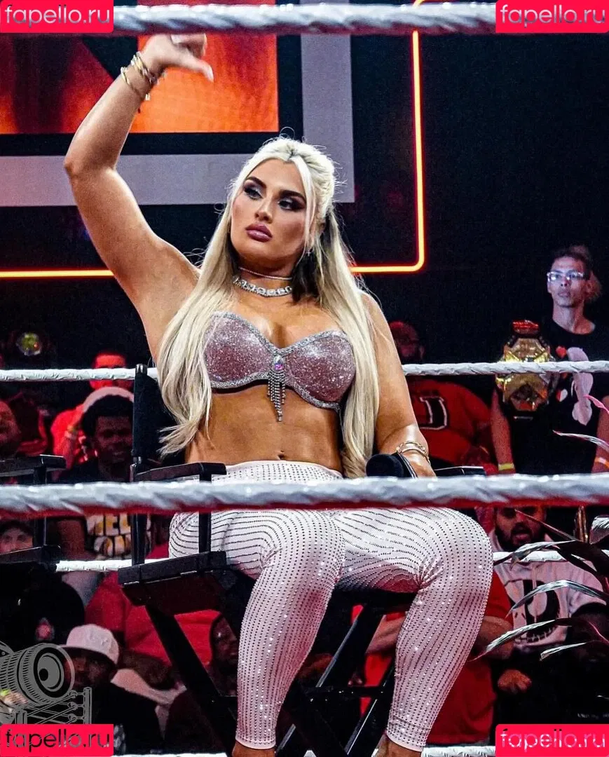 Tiffany Stratton / tiffany_stratton / tiffanywwe / tiffstrattonwwe Onlyfans Photo Gallery 