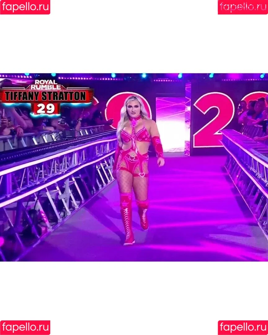 Tiffany Stratton / tiffany_stratton / tiffanywwe / tiffstrattonwwe Onlyfans Photo Gallery 