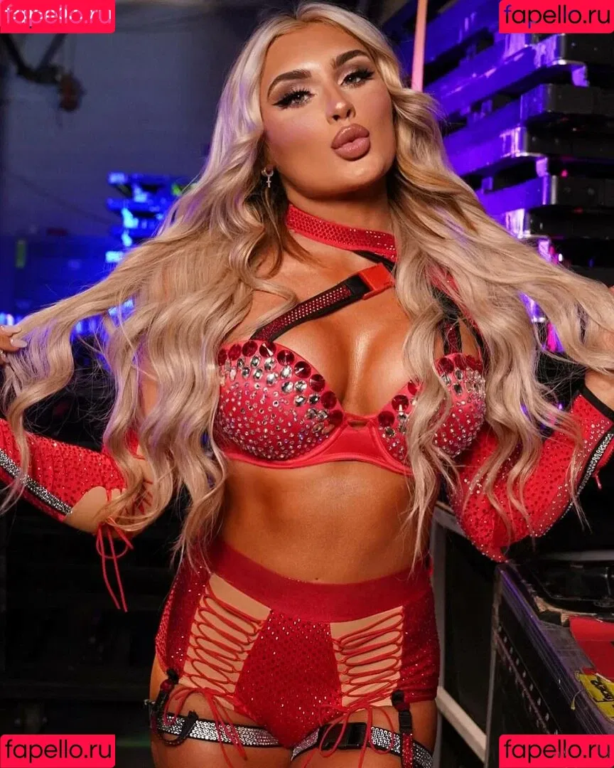 Tiffany Stratton / tiffany_stratton / tiffanywwe / tiffstrattonwwe Onlyfans Photo Gallery 