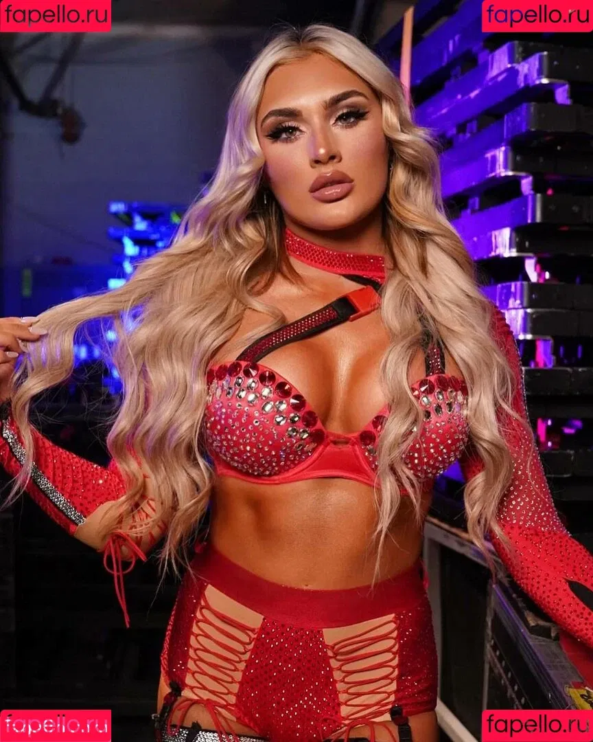 Tiffany Stratton / tiffany_stratton / tiffanywwe / tiffstrattonwwe Onlyfans Photo Gallery 