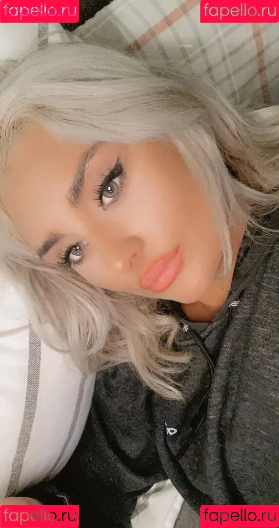 Tiffany Stratton / tiffany_stratton / tiffanywwe / tiffstrattonwwe Onlyfans Photo Gallery 