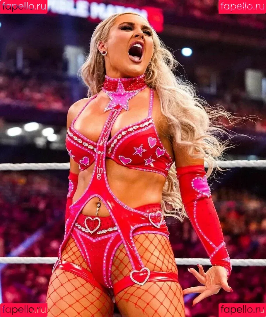 Tiffany Stratton / tiffany_stratton / tiffanywwe / tiffstrattonwwe Onlyfans Photo Gallery 