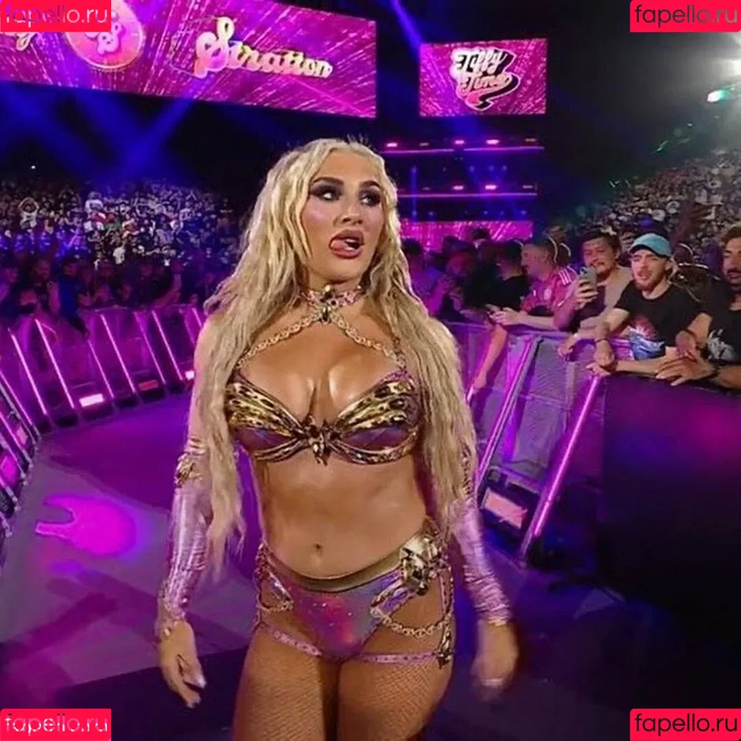 Tiffany Stratton / tiffany_stratton / tiffanywwe / tiffstrattonwwe Onlyfans Photo Gallery 