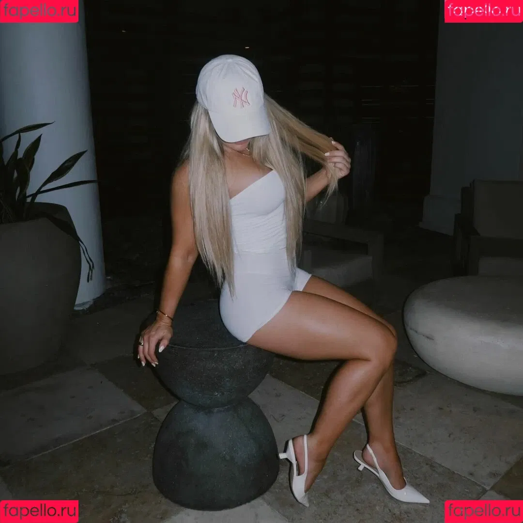Tiffany Stratton / tiffany_stratton / tiffanywwe / tiffstrattonwwe Onlyfans Photo Gallery 