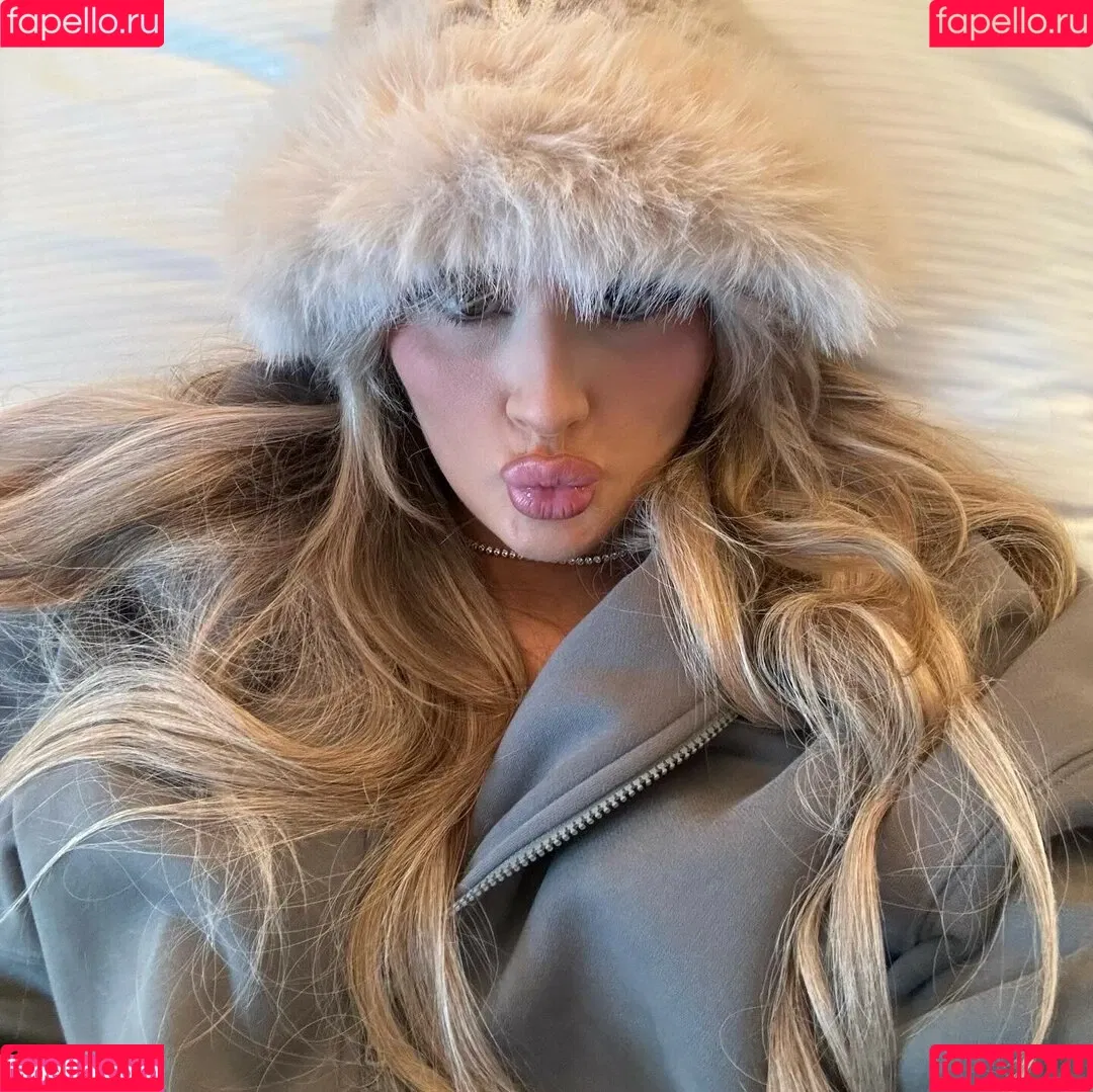 Tiffany Stratton / tiffany_stratton / tiffanywwe / tiffstrattonwwe Onlyfans Photo Gallery 