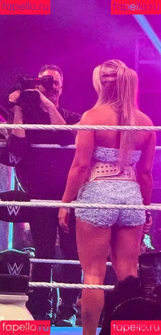 Tiffany Stratton / tiffany_stratton / tiffanywwe / tiffstrattonwwe Onlyfans Photo Gallery 