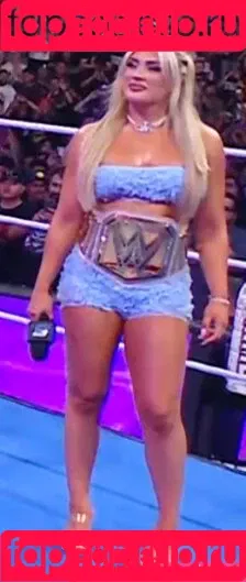 Tiffany Stratton / tiffany_stratton / tiffanywwe / tiffstrattonwwe Onlyfans Photo Gallery 
