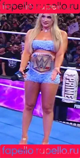 Tiffany Stratton / tiffany_stratton / tiffanywwe / tiffstrattonwwe Onlyfans Photo Gallery 