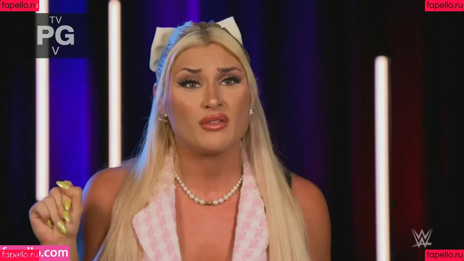 Tiffany Stratton / tiffany_stratton / tiffanywwe / tiffstrattonwwe Onlyfans Photo Gallery 