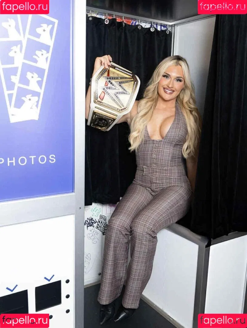 Tiffany Stratton / tiffany_stratton / tiffanywwe / tiffstrattonwwe Onlyfans Photo Gallery 