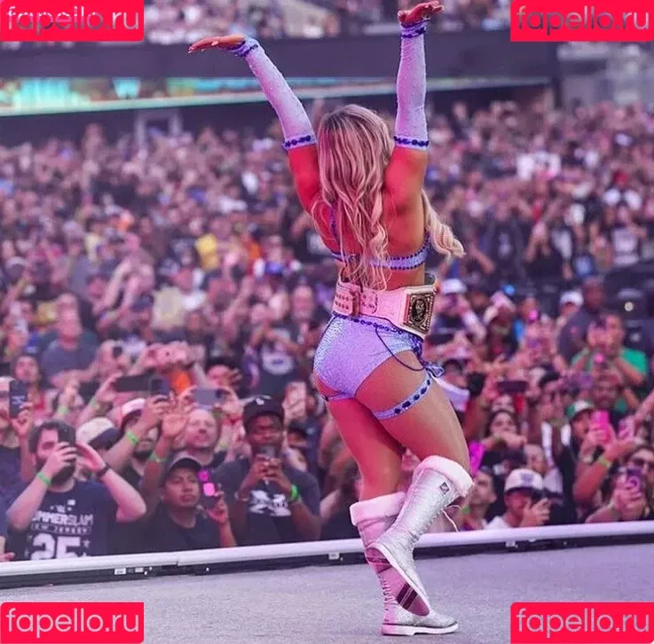 Tiffany Stratton / tiffany_stratton / tiffanywwe / tiffstrattonwwe Onlyfans Photo Gallery 