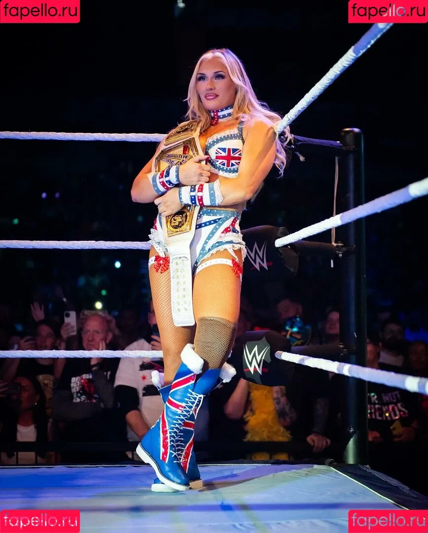 Tiffany Stratton / tiffany_stratton / tiffanywwe / tiffstrattonwwe Onlyfans Photo Gallery 