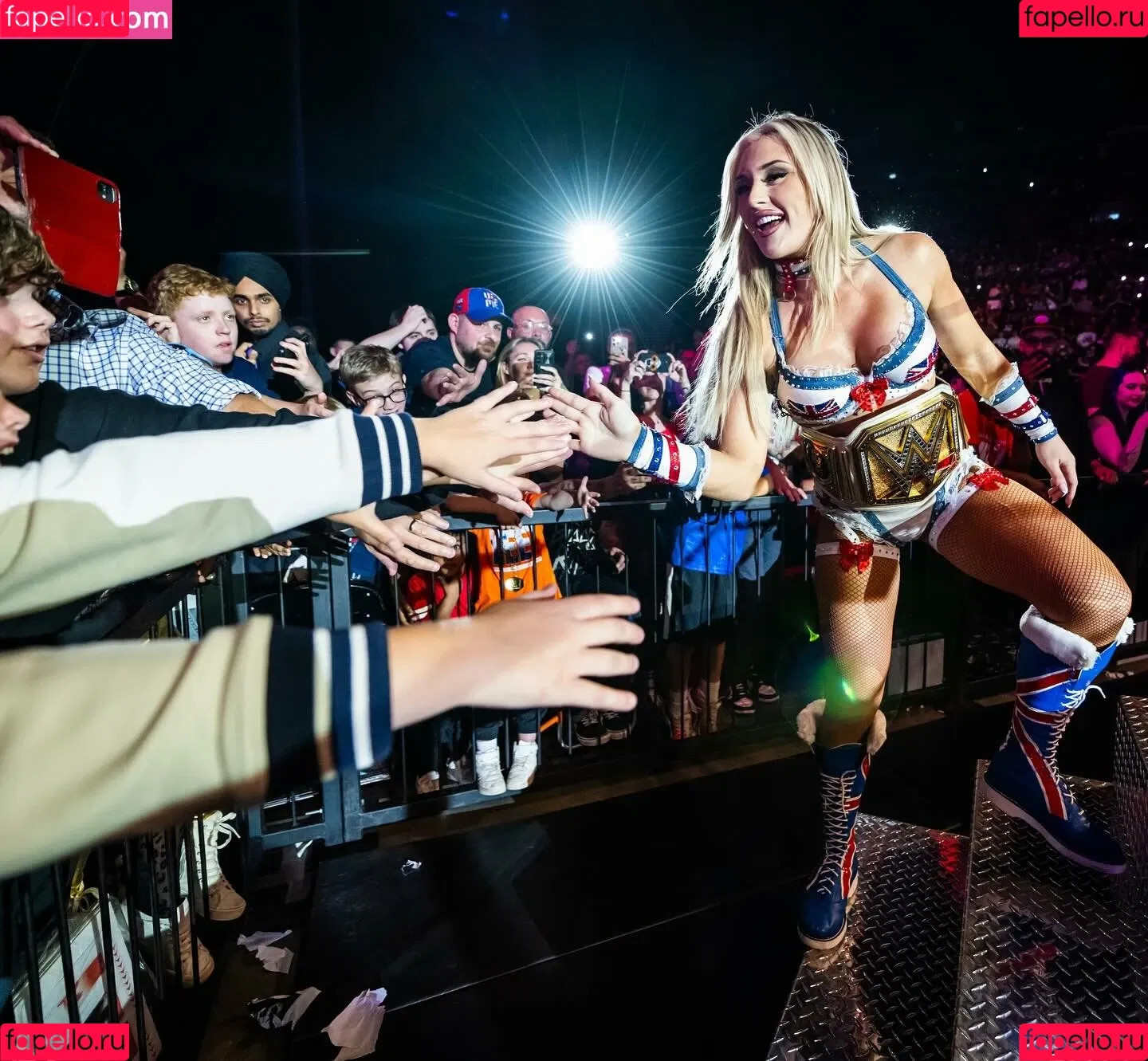 Tiffany Stratton / tiffany_stratton / tiffanywwe / tiffstrattonwwe Onlyfans Photo Gallery 