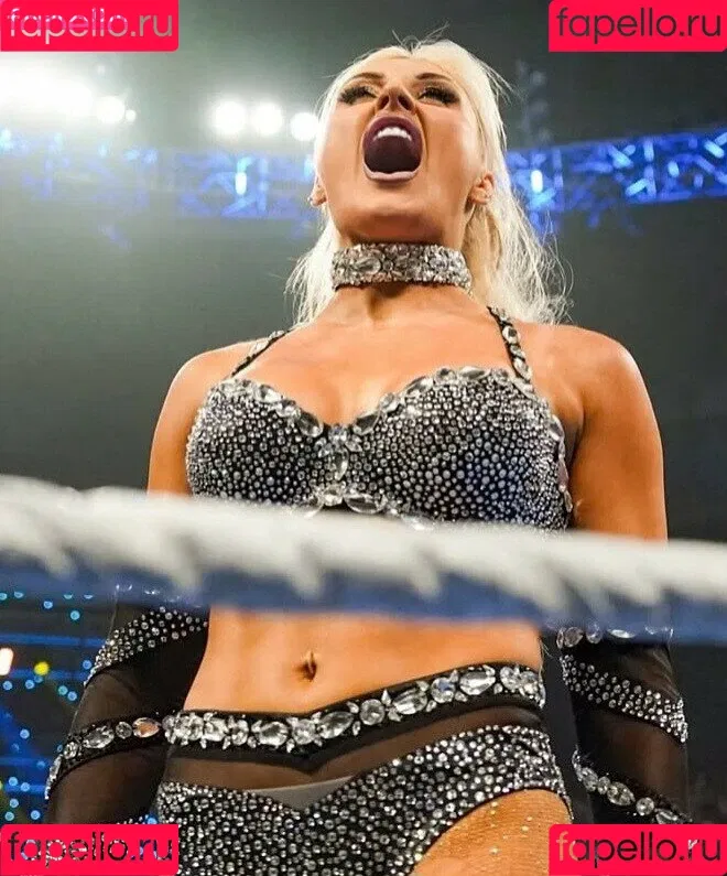 Tiffany Stratton / tiffany_stratton / tiffanywwe / tiffstrattonwwe Onlyfans Photo Gallery 