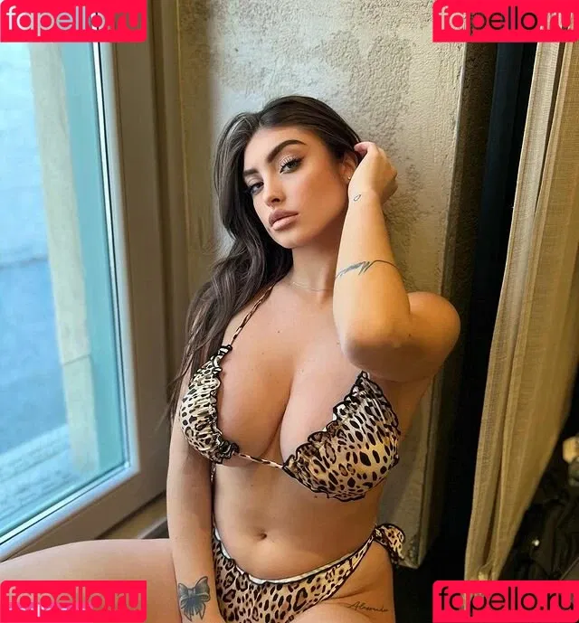 Rita Esposito / annaritaaesposito / annaritaesposito Onlyfans Photo Gallery 